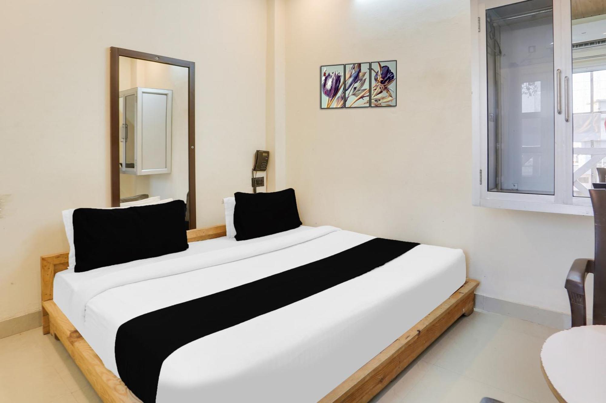 Super Hotel O Jamrani Formerly White House Haldwāni Zewnętrze zdjęcie